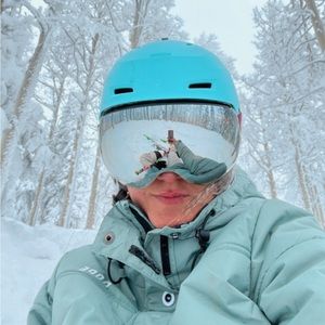 Meet your Posher, Cecilia